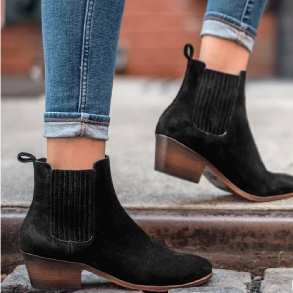Thursday Dreamer Bootie | Black Suede